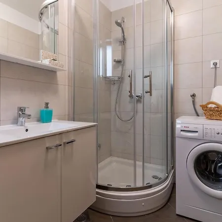 Kogo Apartment