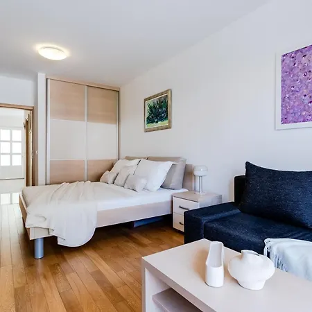 Kogo Apartment *